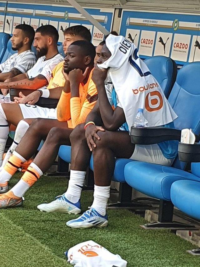 1659404123806035067.jpg 1659404117.jpg